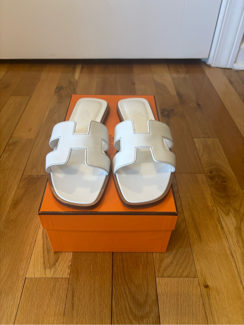 Hermes Like New White Orans Size 37.5 Slide Sandals